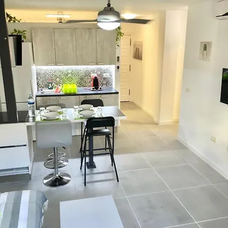 Los Cristianos Center Modern Apartament Exterior photo